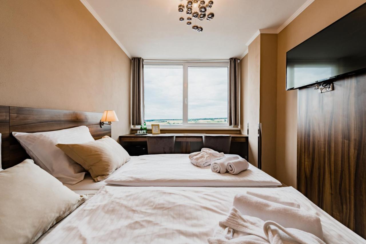 טאבור Hotel Palcat מראה חיצוני תמונה