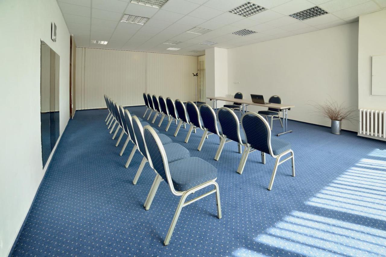 טאבור Hotel Palcat מראה חיצוני תמונה