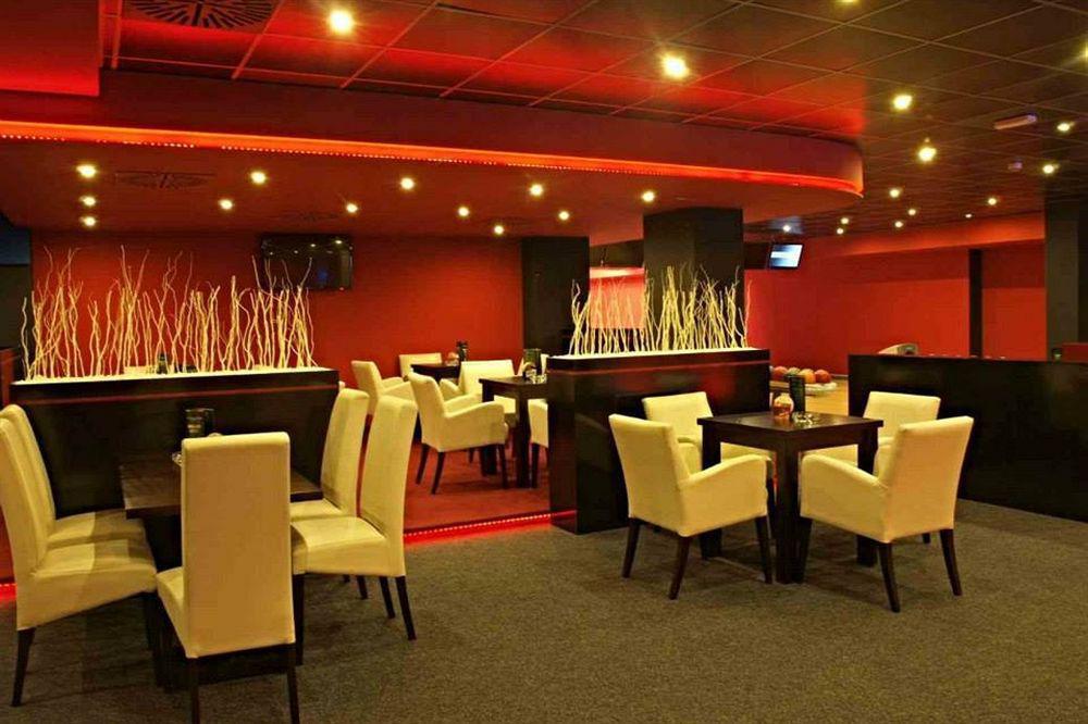 טאבור Hotel Palcat מראה חיצוני תמונה